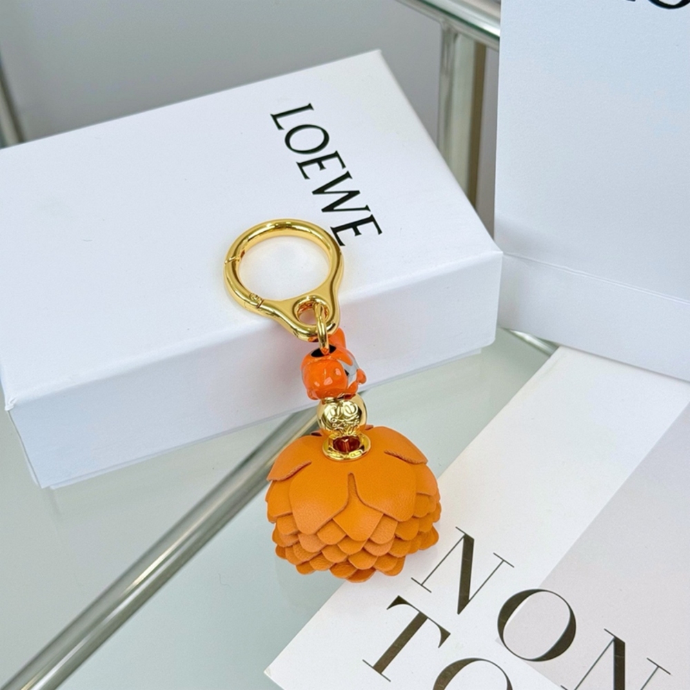 Loewe Charm
